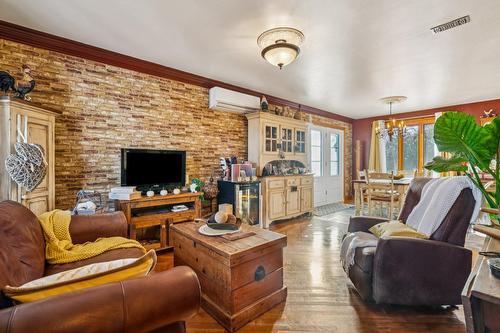 Vue d'ensemble - 469 Rue Samuel-De Champlain, Sainte-Julie, QC - Indoor Photo Showing Living Room