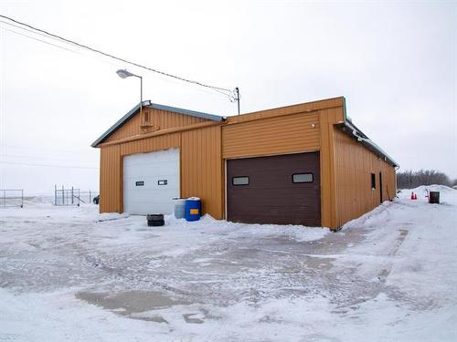 8425 Wilkes Ave, Headingley, MB 