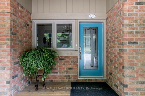 16365 Bathurst Street, Newmarket, ON - Outdoor