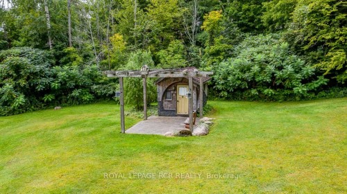 16365 Bathurst Street, Newmarket, ON - Outdoor