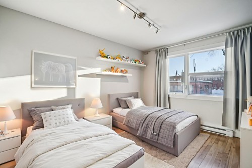 Chambre à coucher - 2-5141 Boul. St-Michel, Montréal (Rosemont/La Petite-Patrie), QC - Indoor Photo Showing Bedroom