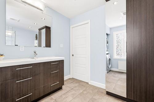 Salle de bains - 1690 Rue Albert, Brossard, QC - Indoor