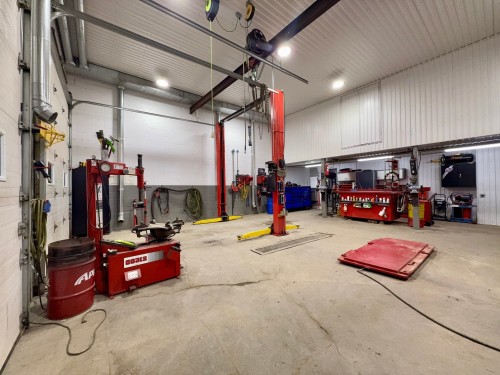 Garage - 167 Route 283, Saint-Fabien-De-Panet, QC - Indoor Photo Showing Garage