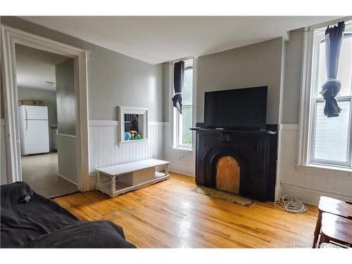 112 Queen St, Saint John, NB 