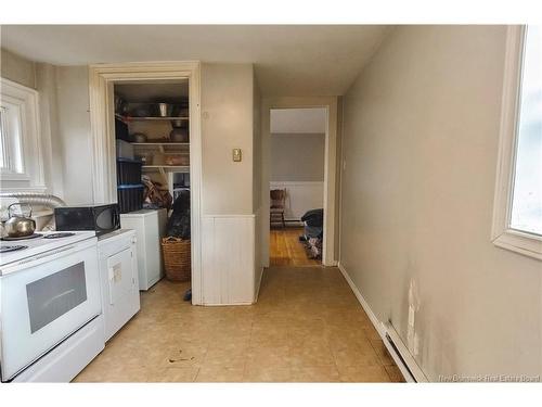 112 Queen St, Saint John, NB 