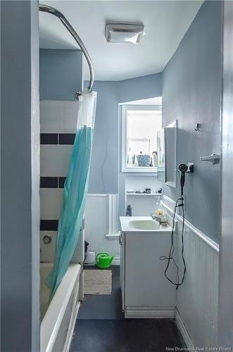 112 Queen St, Saint John, NB 