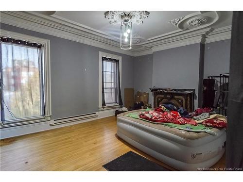 112 Queen St, Saint John, NB 