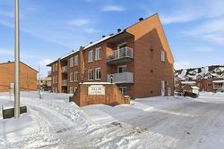 1-11 Rue de la Falaise  Gatineau (Hull), QC J8Z 3H5