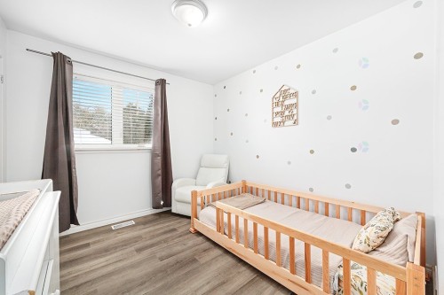 Chambre à coucher - 586 Rue Louis-Cousineau, Gatineau (Aylmer), QC - Indoor Photo Showing Bedroom