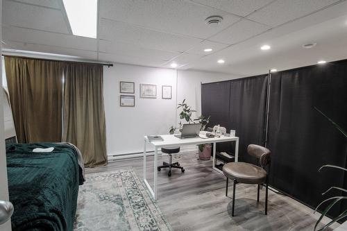 Bureau - 1715A Av. Bourgogne, Chambly, QC - Indoor Photo Showing Other Room