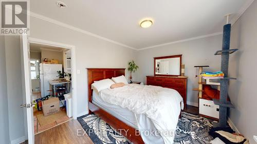 553 Quebec Street, London East, ON - Indoor Photo Showing Bedroom