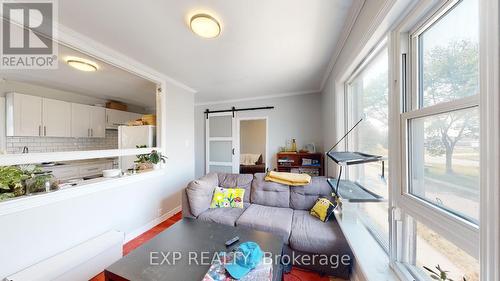 553 Quebec Street, London East, ON - Indoor