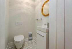 Powder room - 