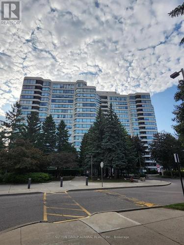 910 - 120 PROMENADE CIRCLE  Vaughan, ON L4J 7W9