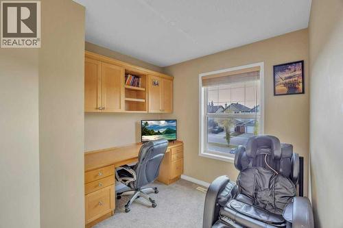 550 Copperfield Boulevard Se, Calgary, AB - Indoor Photo Showing Office