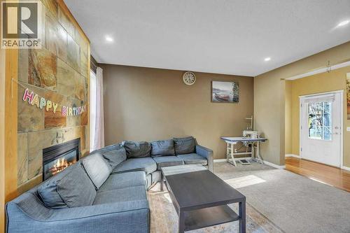 550 Copperfield Boulevard Se, Calgary, AB - Indoor