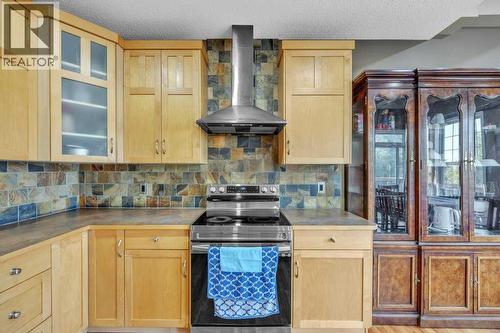 550 Copperfield Boulevard Se, Calgary, AB - Indoor Photo Showing Kitchen