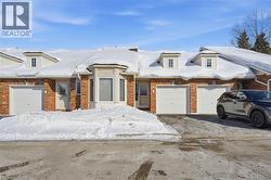222 FELLOWES Crescent Unit# 29  Waterdown, ON L8B 0R1