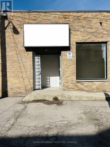 707 Barton Street E, Hamilton, ON 