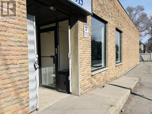 707 Barton Street E, Hamilton, ON 