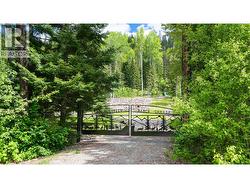 7470 3 Highway  Kitchener, BC V0B 2P0