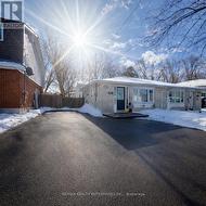 BSMT - 621 GIBB STREET  Oshawa, ON L1J 1Z6