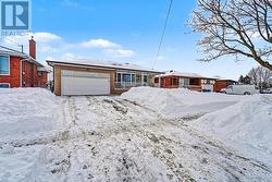 MAIN FLOOR - 148 DERRYDOWN ROAD  Toronto, ON M3J 1R8