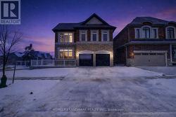 8 MAPLETON STREET  Richmond Hill, ON L4E 1N1