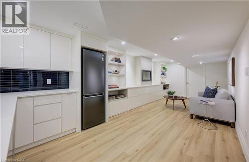 38 Academy Crescent, Waterloo, ON - Indoor