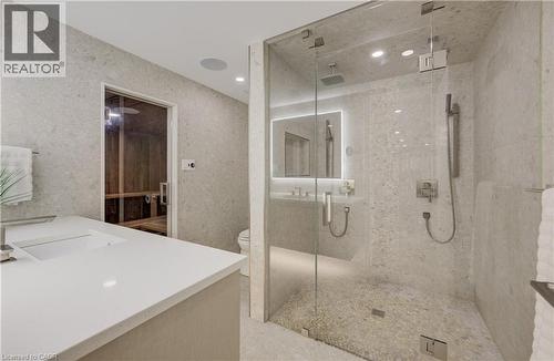 38 Academy Crescent, Waterloo, ON - Indoor Photo Showing Bathroom