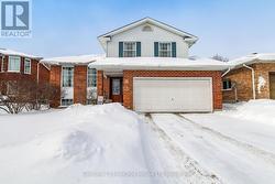 11 JOHN DAVIES DRIVE  Woodstock (Woodstock - North), ON N4T 1M9