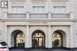 300 RANDALL Street Unit# 212  Oakville, ON L6J 1R1