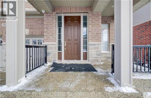 588 Beckview Crescent, Kitchener, ON - Outdoor With Exterior