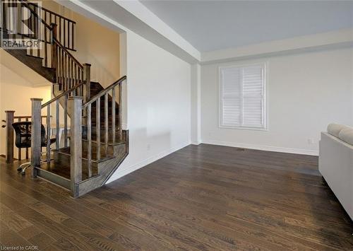 588 Beckview Crescent, Kitchener, ON - Indoor Photo Showing Other Room