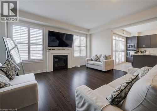 588 Beckview Crescent, Kitchener, ON - Indoor Photo Showing Living Room With Fireplace