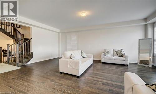 588 Beckview Crescent, Kitchener, ON - Indoor Photo Showing Other Room