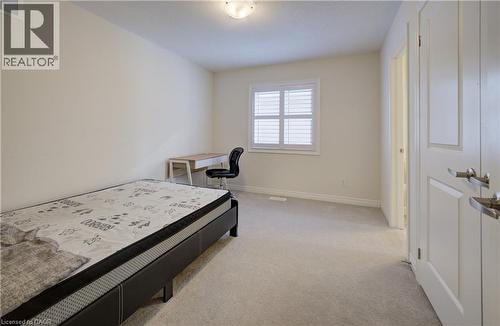 588 Beckview Crescent, Kitchener, ON - Indoor Photo Showing Bedroom