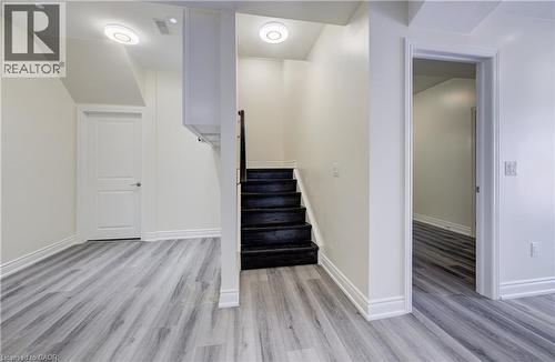 588 Beckview Crescent, Kitchener, ON - Indoor Photo Showing Other Room