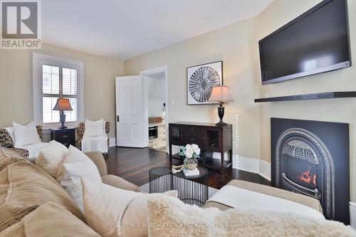 455 Nelson Avenue, Burlington, ON - Indoor Photo Showing Living Room With Fireplace