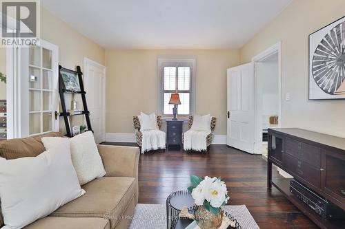 455 Nelson Avenue, Burlington, ON - Indoor Photo Showing Living Room