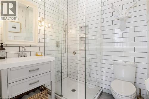 320 Whitmore Drive, Waterloo, ON - Indoor Photo Showing Bathroom