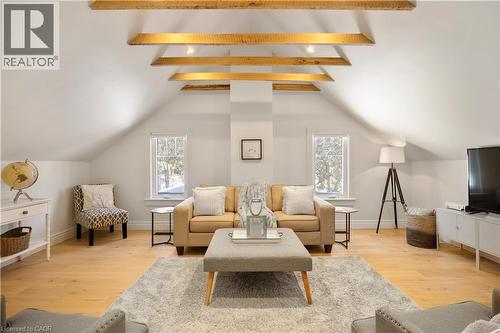 320 Whitmore Drive, Waterloo, ON - Indoor Photo Showing Living Room