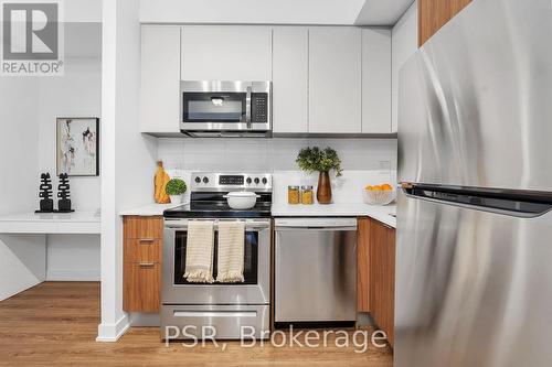 110 - 41 Danforth Road, Toronto, ON - Indoor Photo Showing Kitchen With Stainless Steel Kitchen