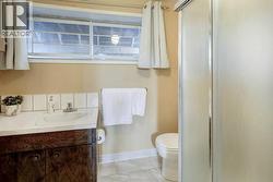 3 Piece lower bath with Sauna - 