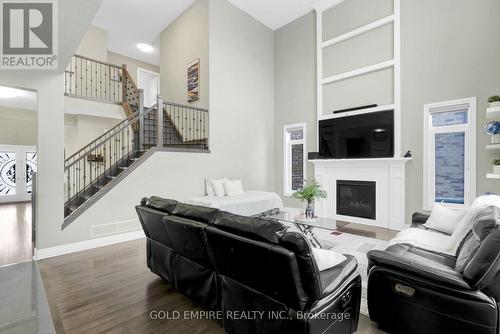 2605 Seven Oaks Ridge, London South (South U), ON - Indoor Photo Showing Other Room With Fireplace