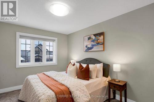 2605 Seven Oaks Ridge, London South (South U), ON - Indoor Photo Showing Bedroom