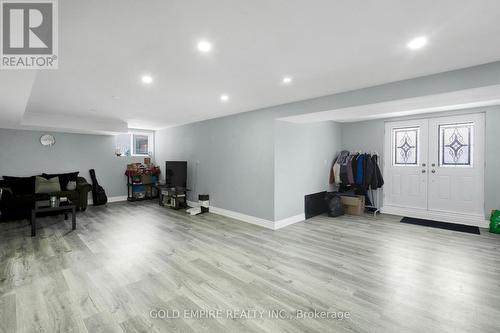 2605 Seven Oaks Ridge, London South (South U), ON - Indoor