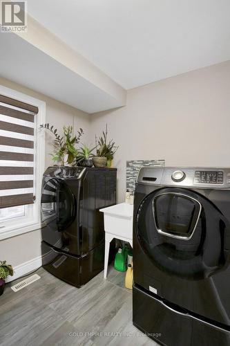 2605 Seven Oaks Ridge, London South (South U), ON - Indoor Photo Showing Laundry Room