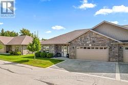 UNIT #32 - 246 GREY STREET S  Saugeen Shores, ON N0H 2L0