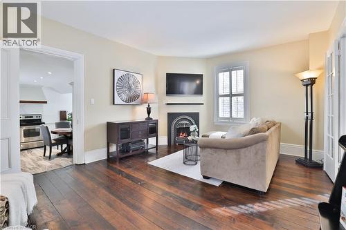 455 Nelson Avenue, Burlington, ON - Indoor Photo Showing Living Room With Fireplace